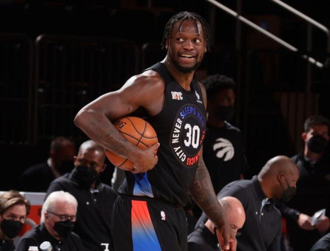 纽约尼克斯新星接受手术，将休战长达数月的简单介绍