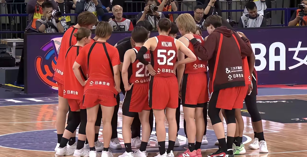 澳大利亚联赛季后赛淘汰赛开始,战况激烈 澳大利亚联赛季后赛淘汰赛开始,战况激烈